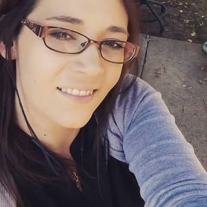 Meet your Posher, Lacey